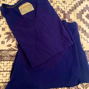 Blue sketcher scrub set